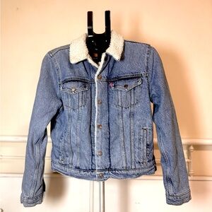 Unisex Regular Fit Sherpa Denim Trucker Jacket EUC